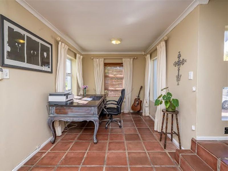 Dual Living Opportunity in Sought-After Vierlanden with Space, Flow and  Flexibility - Photo 7