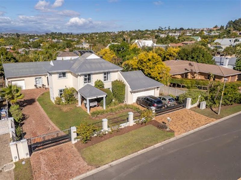 Dual Living Opportunity in Sought-After Vierlanden with Space, Flow and  Flexibility - Photo 3