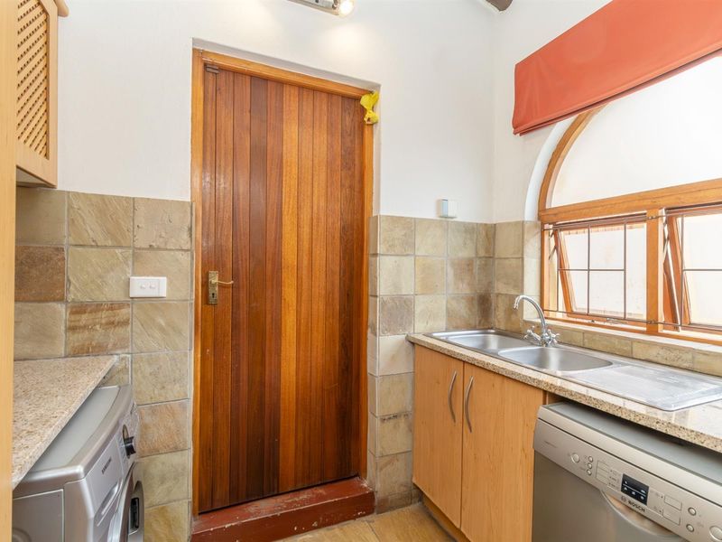 3 Bedroom Cluster For Sale in North Riding - Photo 10