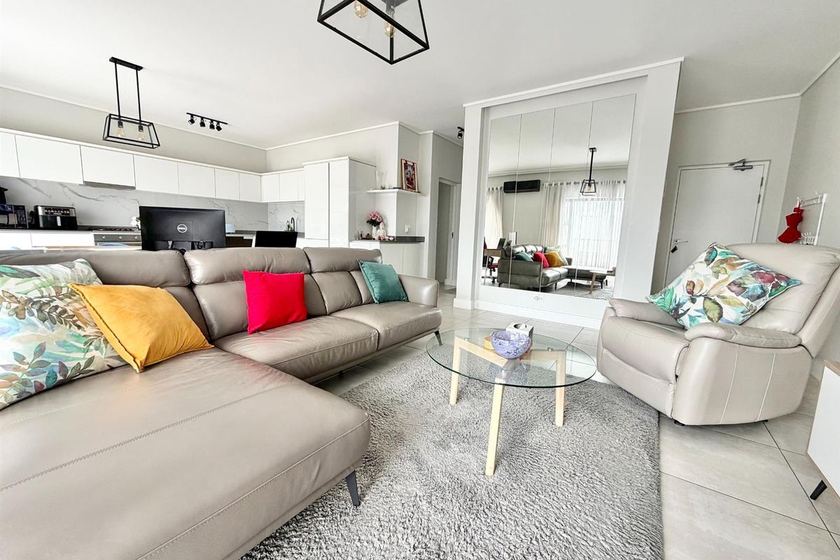 Apartment For Sale in The Polofields, Waterfall, Midrand - Photo 4