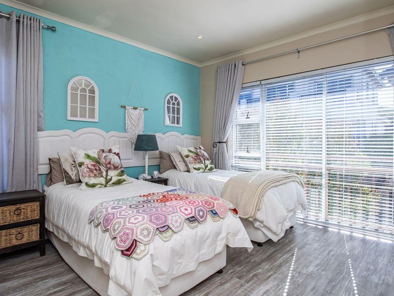 Ocean Views, Solar-Powered Family Home-Secure Estate! - Photo 6