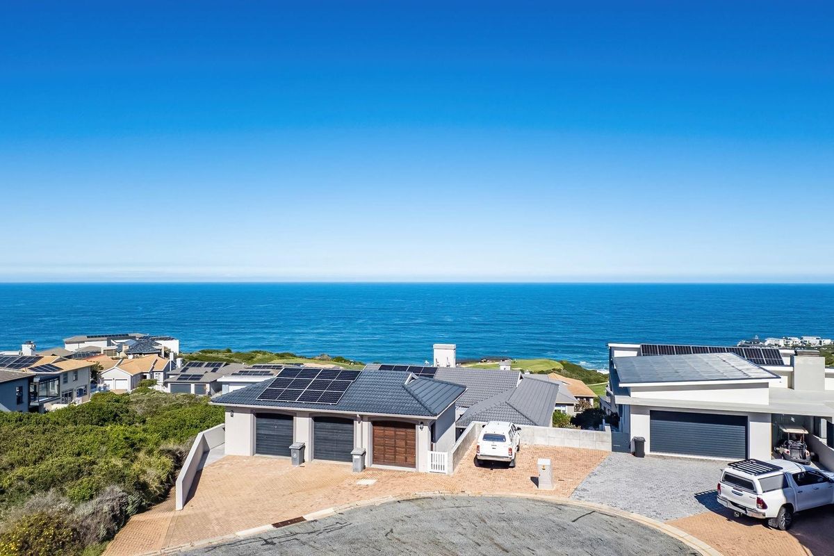 Ocean Views, Solar-Powered Family Home-Secure Estate! - Photo 3
