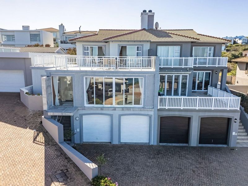 Ocean Views, Solar-Powered Family Home-Secure Estate! - Photo 4