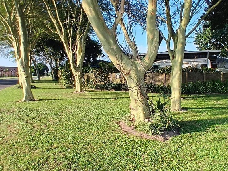 3 Bedroom house with 2 Bedroom Flatlet for Sale in Birdswood, Richards Bay, KwaZulu Natal - Photo 2