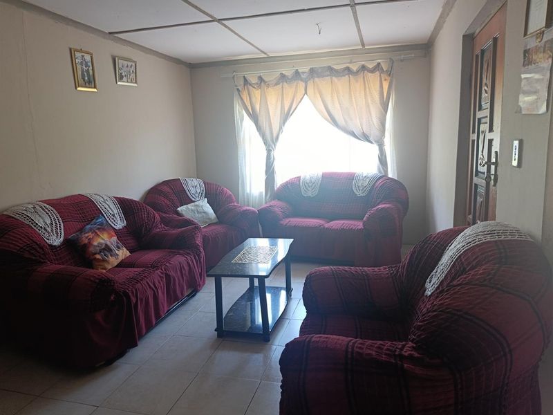 House For Sale in New Ark Tugela , KwaZulu Natal - Photo 3