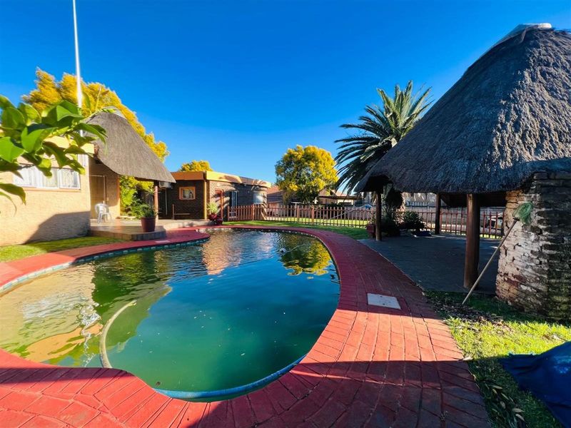 House For Sale in Vanderbijlpark SE 2, Vanderbijlpark SE, Vanderbijlpark - Photo 1