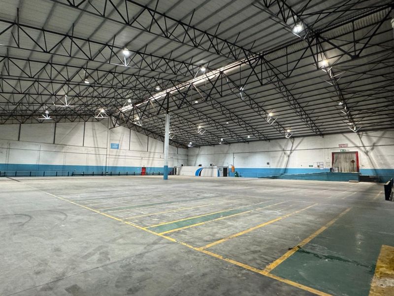 5,990m2 Warehouse To Let | Killarney Gardens | Large Yard Component - Photo 7