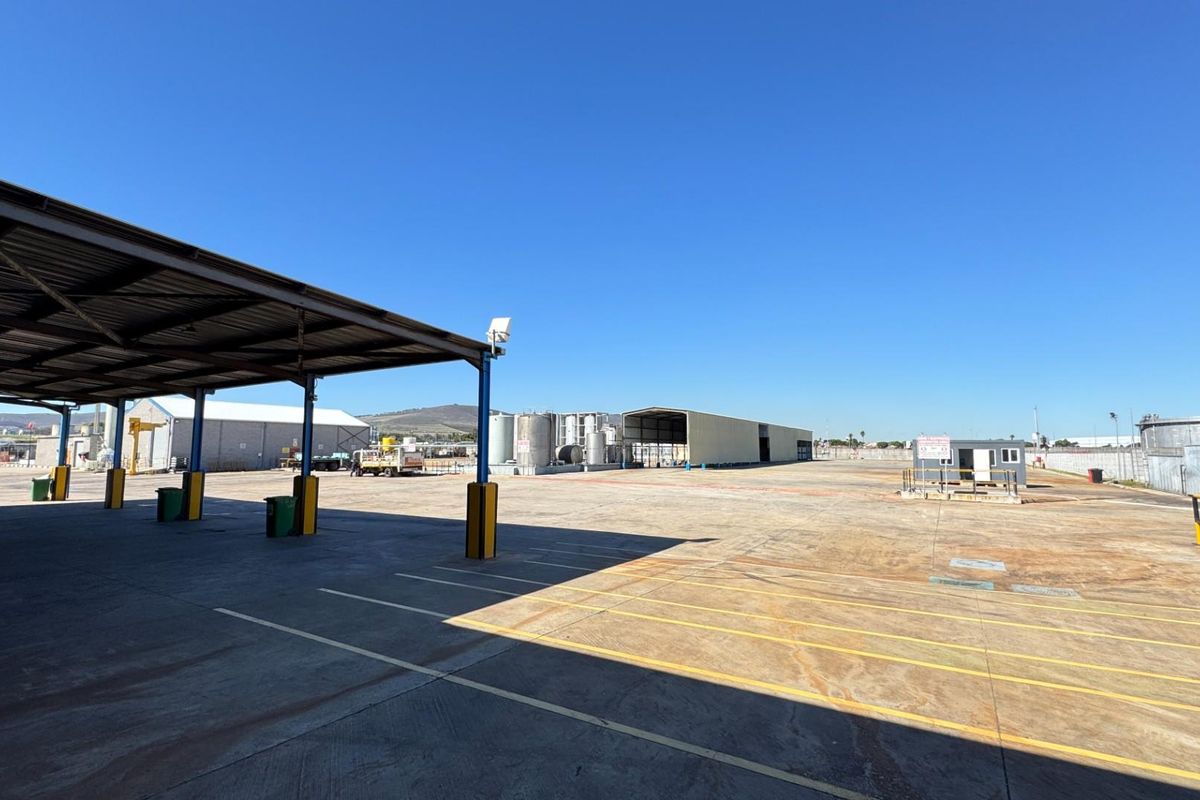 5,990m2 Warehouse To Let | Killarney Gardens | Large Yard Component - Photo 5