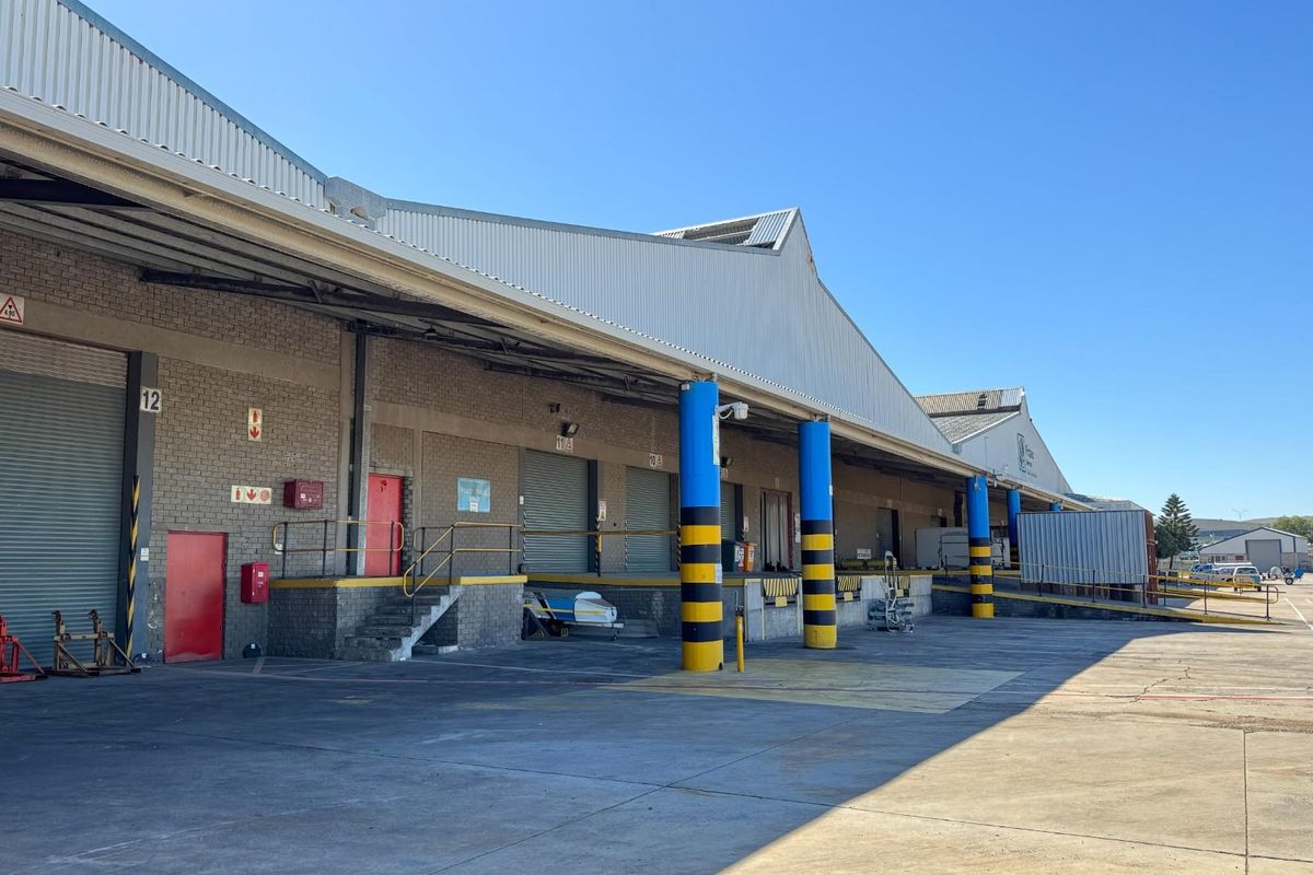 5,990m2 Warehouse To Let | Killarney Gardens | Large Yard Component - Photo 2