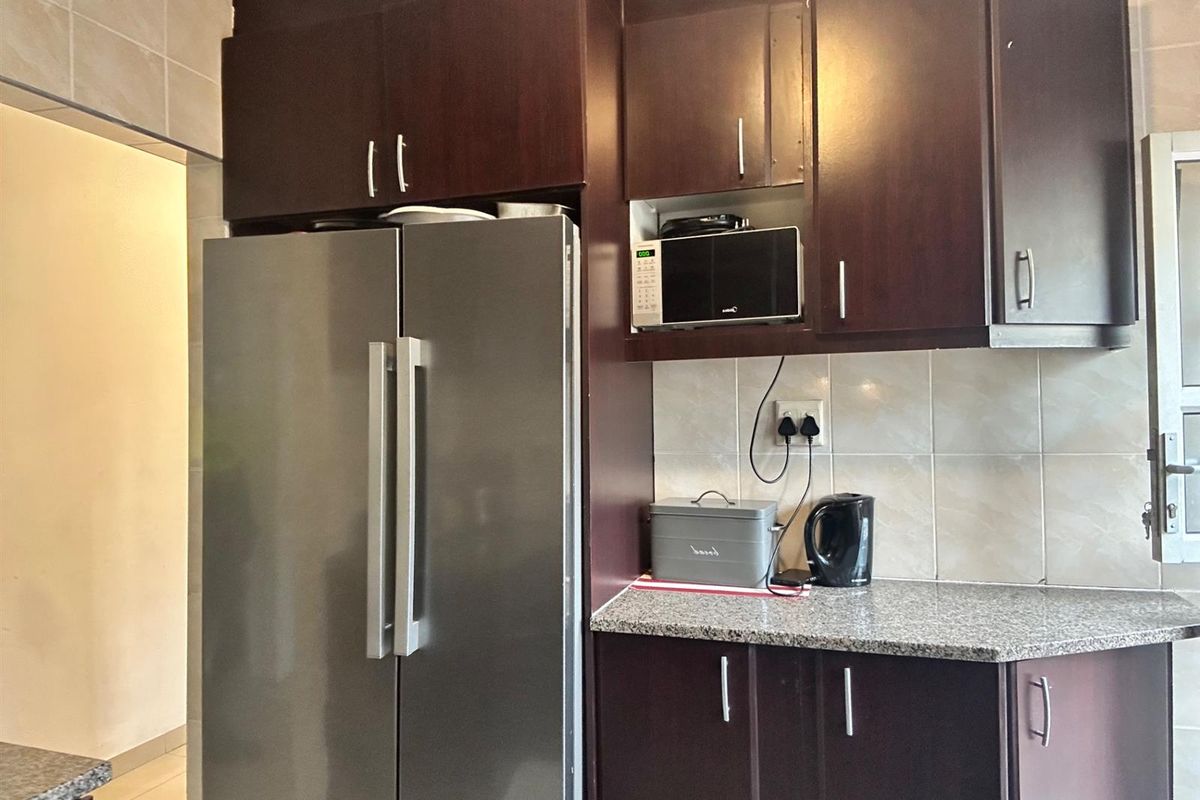 3 Bedroom House for Sale in Newlands East - Photo 5
