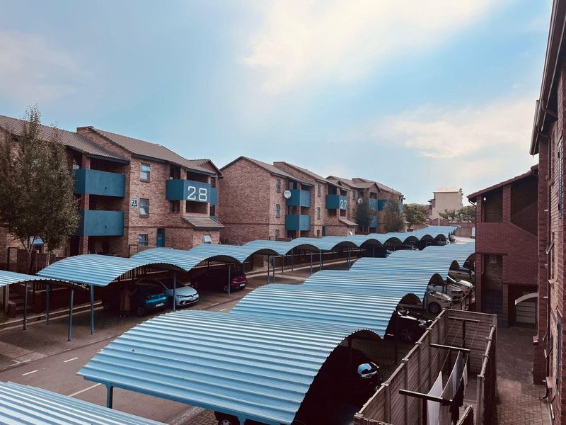 Apartment To Rent in Noordwyk, Midrand - Photo 10