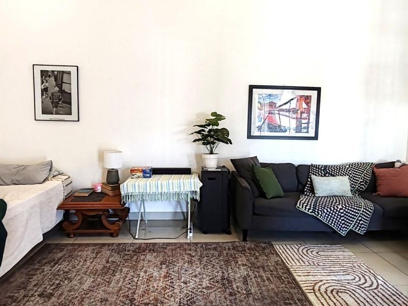 Spectacular and Incredibly Spacious 1-Bedroom Duplex Apartment in Bergvliet Vistas - Photo 8