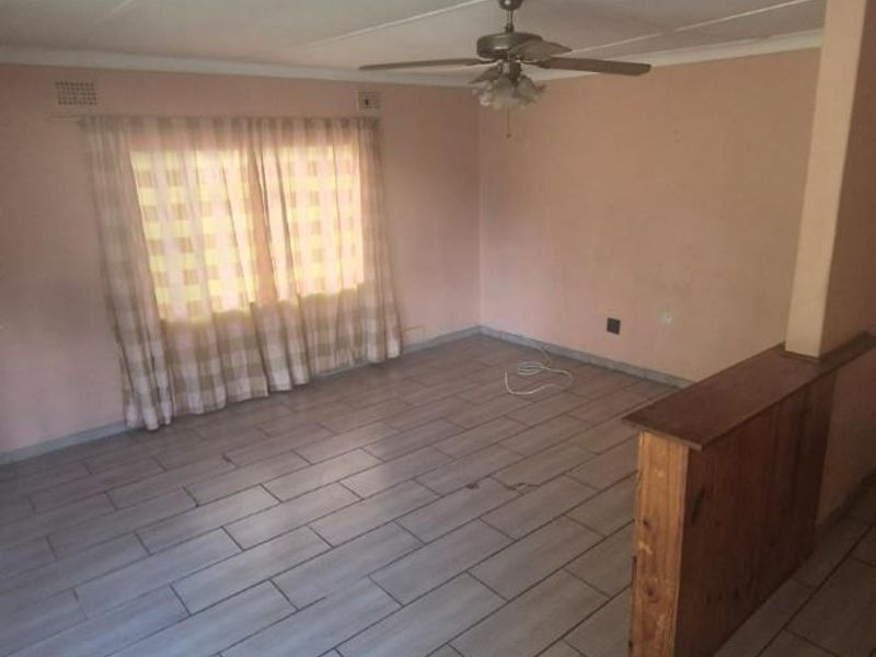 Spacious 3-Bedroom Family Home for Rent East End - Photo 6