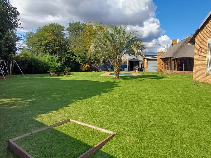 Where Family Life Meets Effortless Entertaining - Photo 8