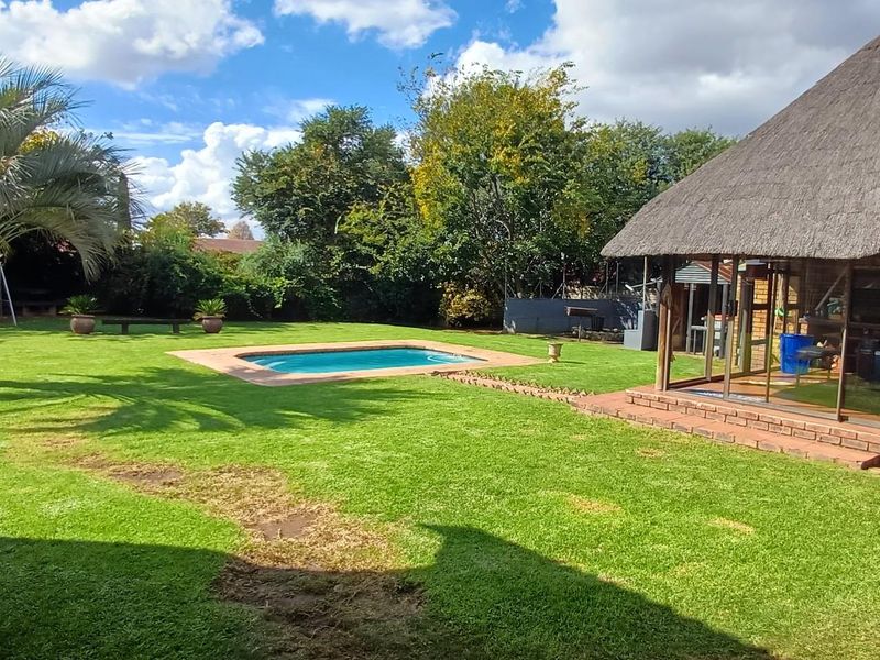 Where Family Life Meets Effortless Entertaining - Photo 9