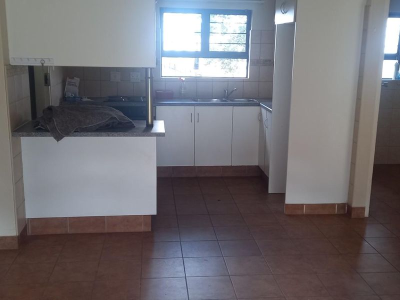 House For Sale in Rietvlei View Country Estates, Pretoria - Photo 6