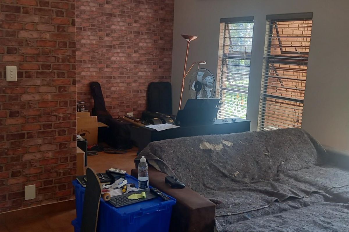 House For Sale in Rietvlei View Country Estates, Pretoria - Photo 4