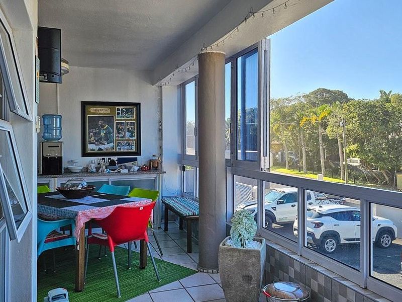 PERFECT LOCATION TURNKEY FIRST TIME INVESTMENT - Photo 4