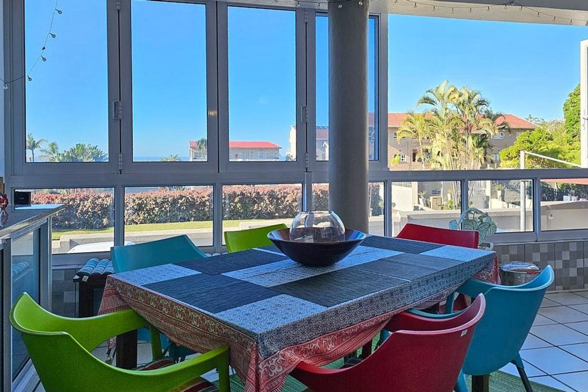 Pristine Ground Floor2 Bedroom Apartment with SEA VIEWS - Photo 2