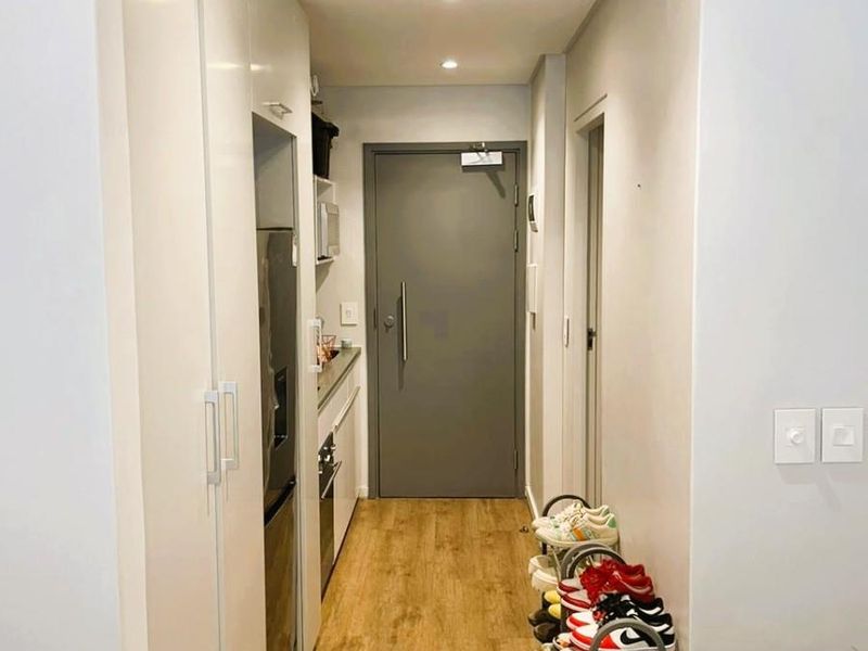 Ground Floor Apartment For Sale in Woodstock, Cape Town - Photo 5
