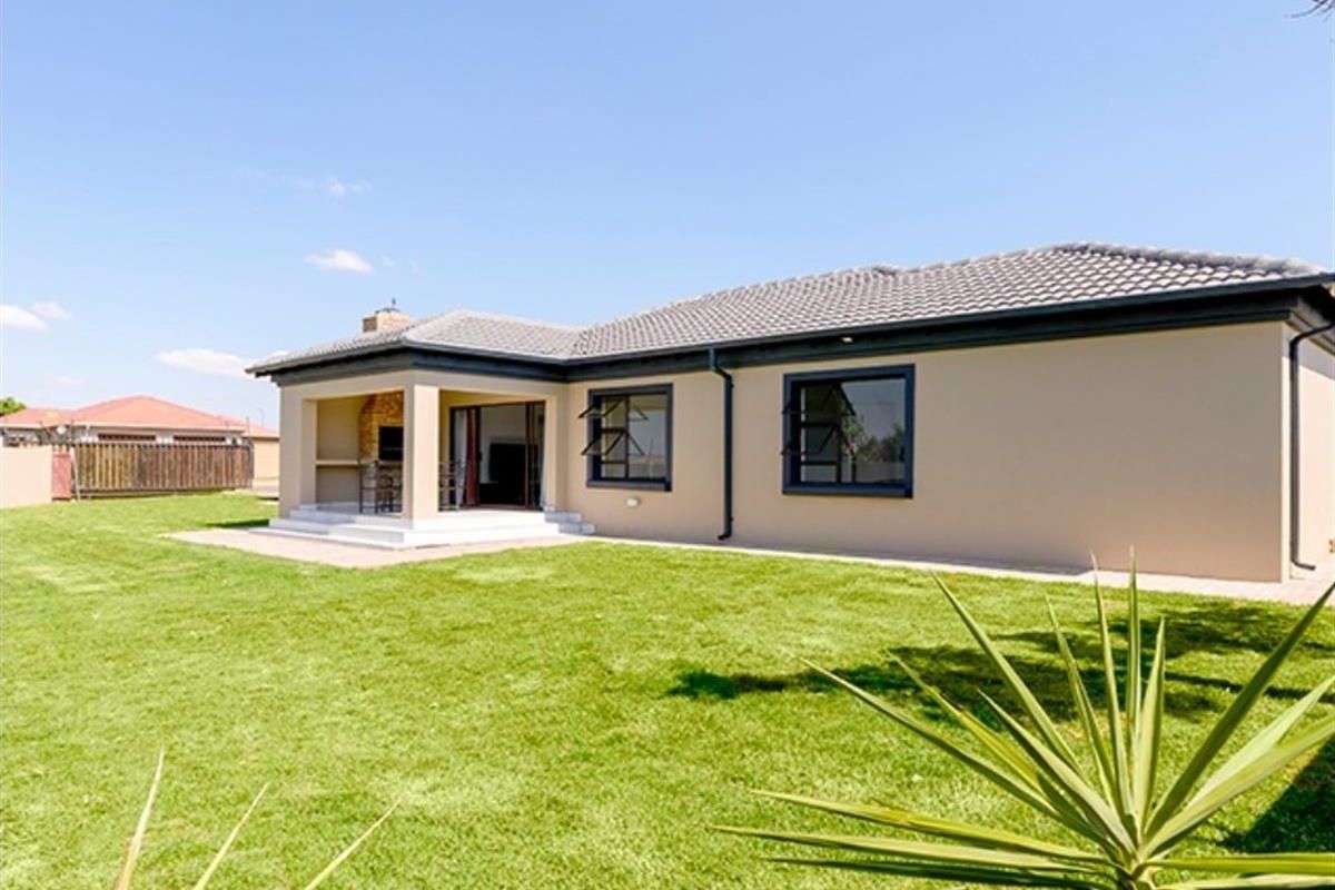 Development For Sale in Rayton - 30 Houses - Photo 2