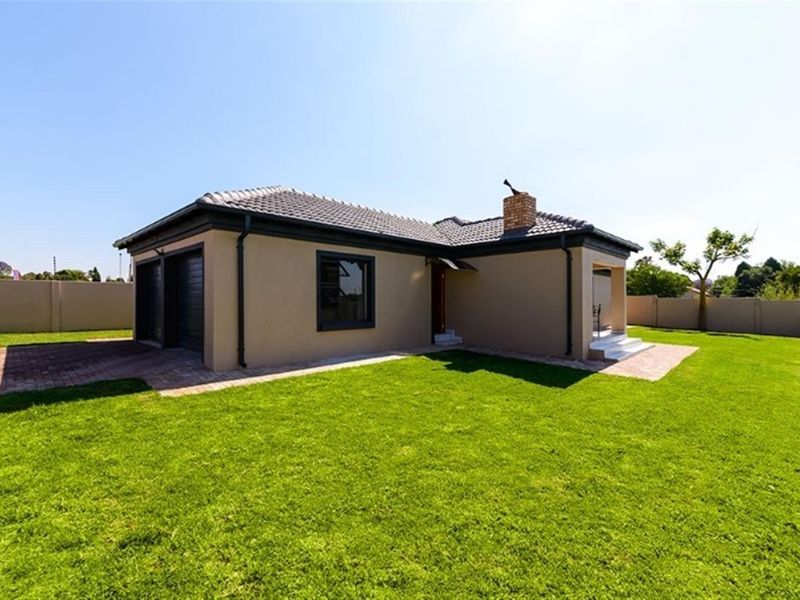 Development For Sale in Rayton - 30 Houses - Photo 3