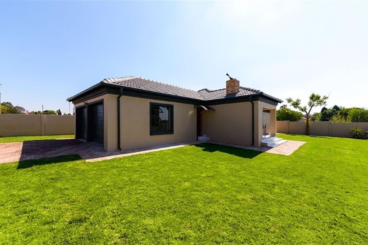 Development For Sale in Rayton - 30 Houses - Photo 3