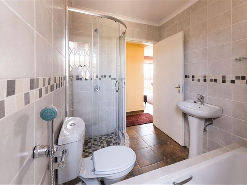 Development For Sale in Rayton - 30 Houses - Photo 10