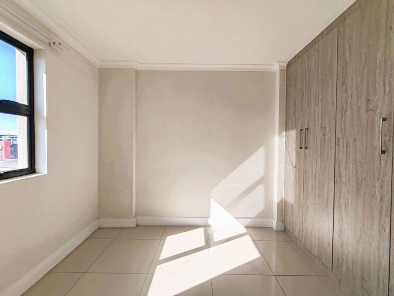 No Transfer Duty/Apartments For Sale in Zonnebloem, Cape Town - Photo 7