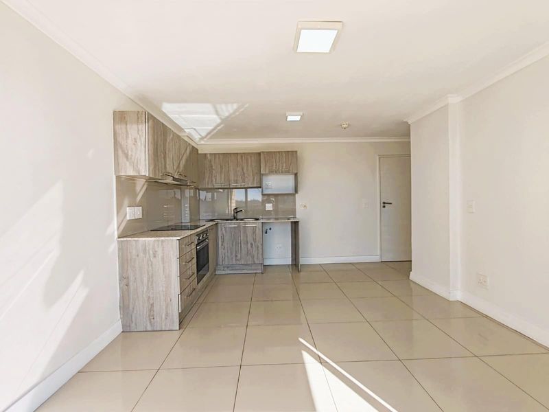 No Transfer Duty/Apartments For Sale in Zonnebloem, Cape Town - Photo 4