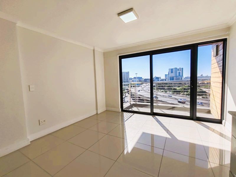 No Transfer Duty/Apartments For Sale in Zonnebloem, Cape Town - Photo 5