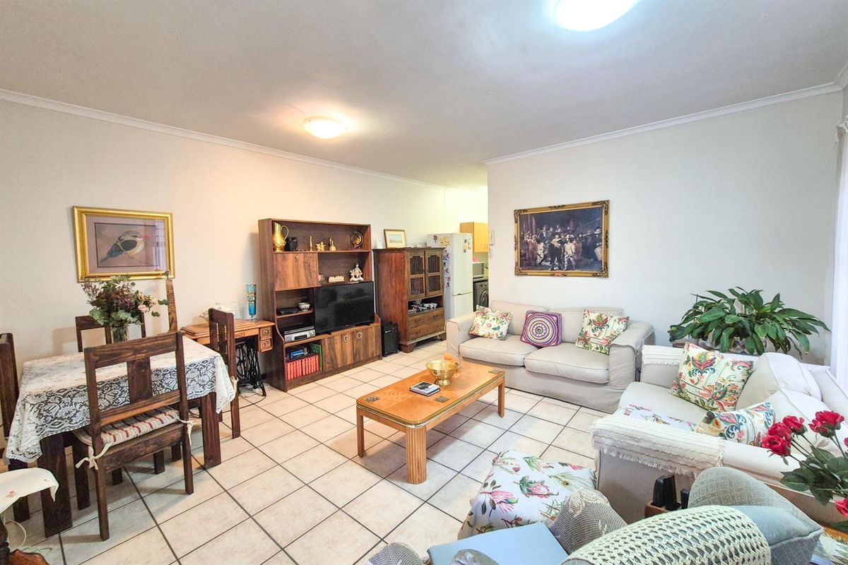 Charming 1-Bedroom Home in Peaceful Wellington Retirement Village - Photo 3