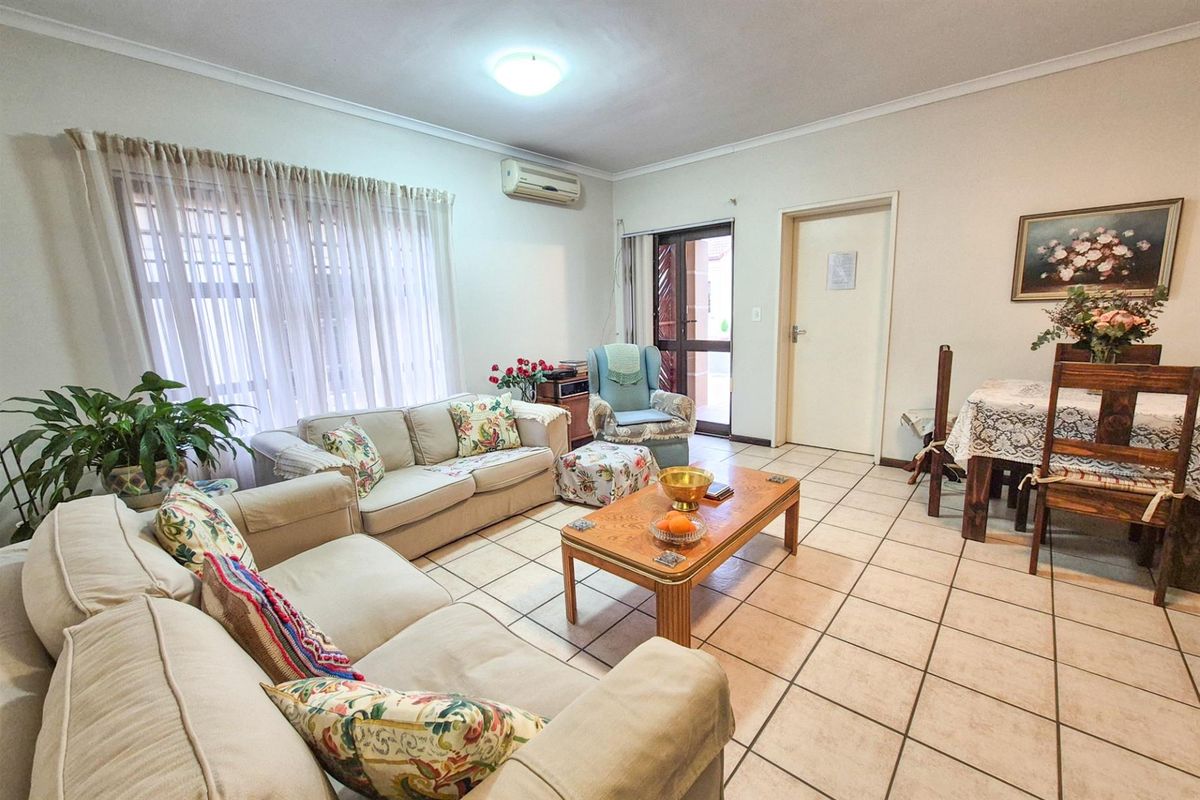 Charming 1-Bedroom Home in Peaceful Wellington Retirement Village - Photo 2