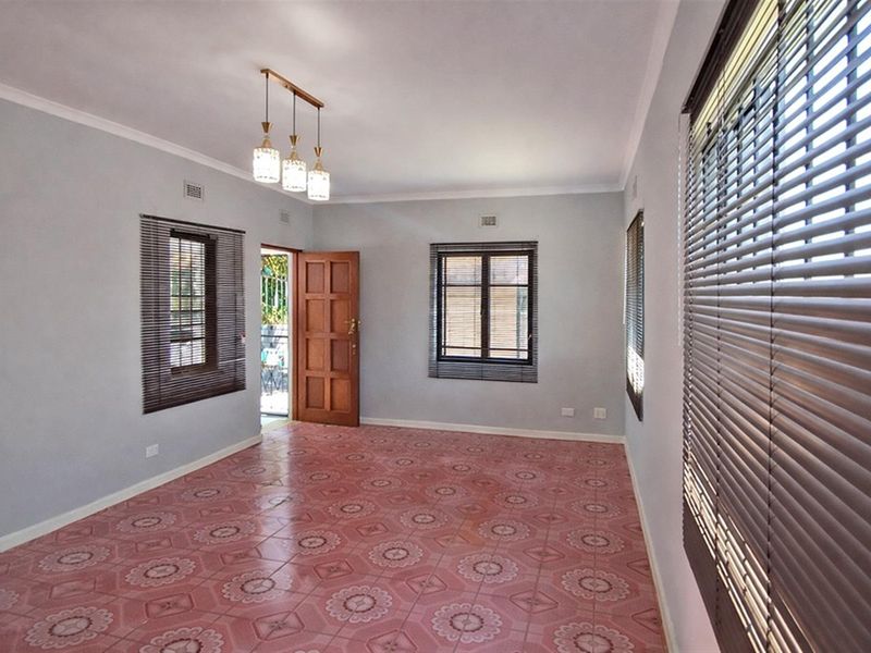 Available Immediately! Free Standard 3 Bedroom House To Rent in Seatides - Photo 6