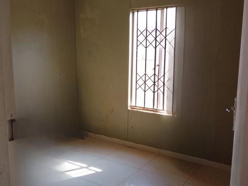 3 Bedroom House for Sale in Protea Glen EXT31 - Photo 4