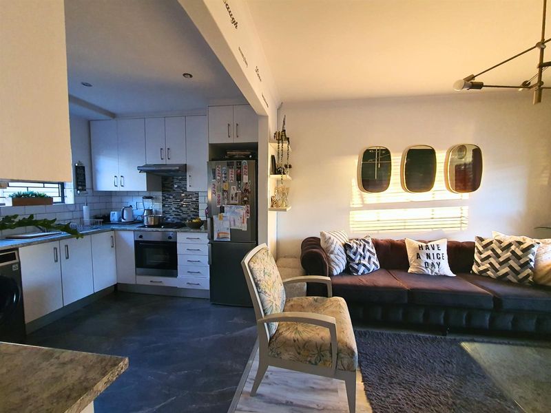 2-Bedroom Starter in Secure Gated Community - Photo 4