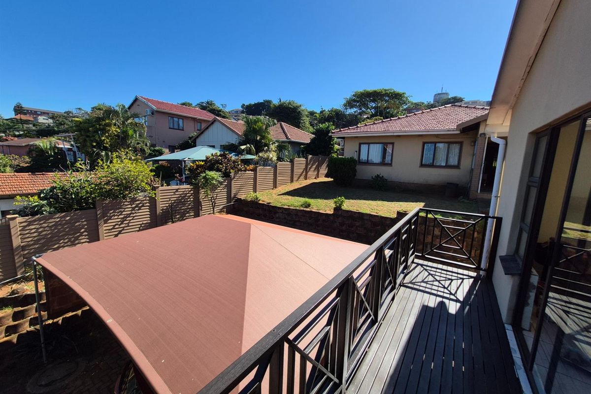Make this your home...3 bedroom home For Sale in Bluff, Durban, KwaZulu Natal - Photo 5