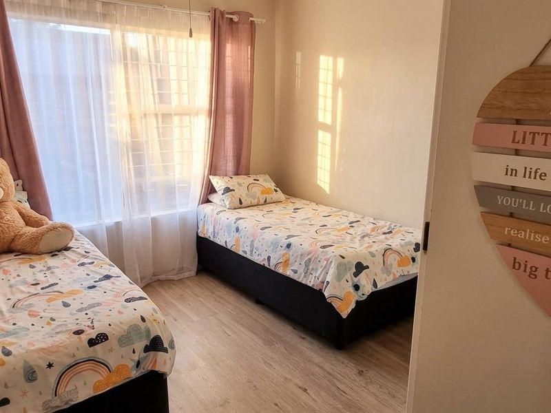 3-Bedroom Home with Separate Flatlet and Entertainment Features in Moreleta Park - Photo 10