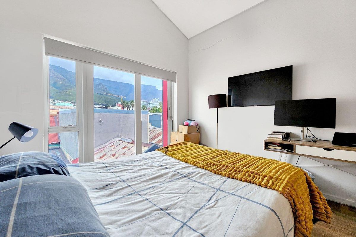 Apartment For Sale in Woodstock, Cape Town - Photo 5