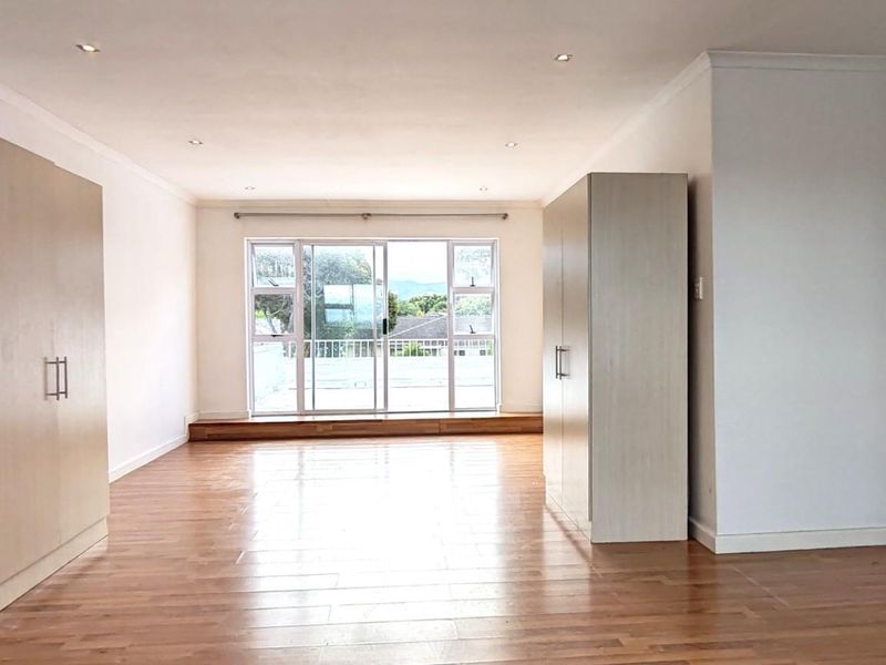 Spectacular and Incredibly Spacious 1-Bedroom Duplex Apartment in Bergvliet Vistas - Photo 6