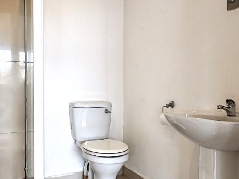 Spectacular and Incredibly Spacious 1-Bedroom Duplex Apartment in Bergvliet Vistas - Photo 5