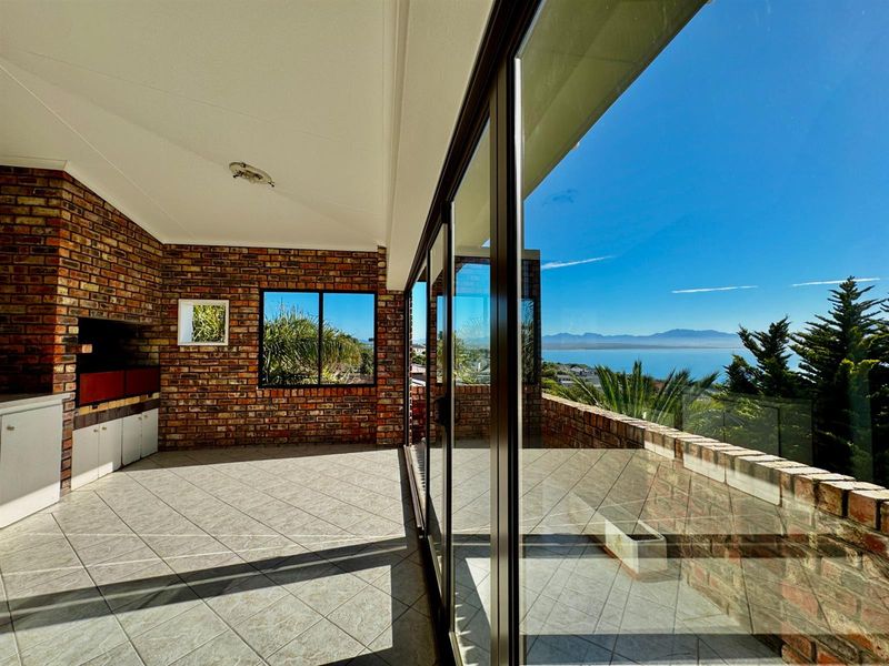 House For Sale in Santos Bay, Mossel Bay - Photo 10