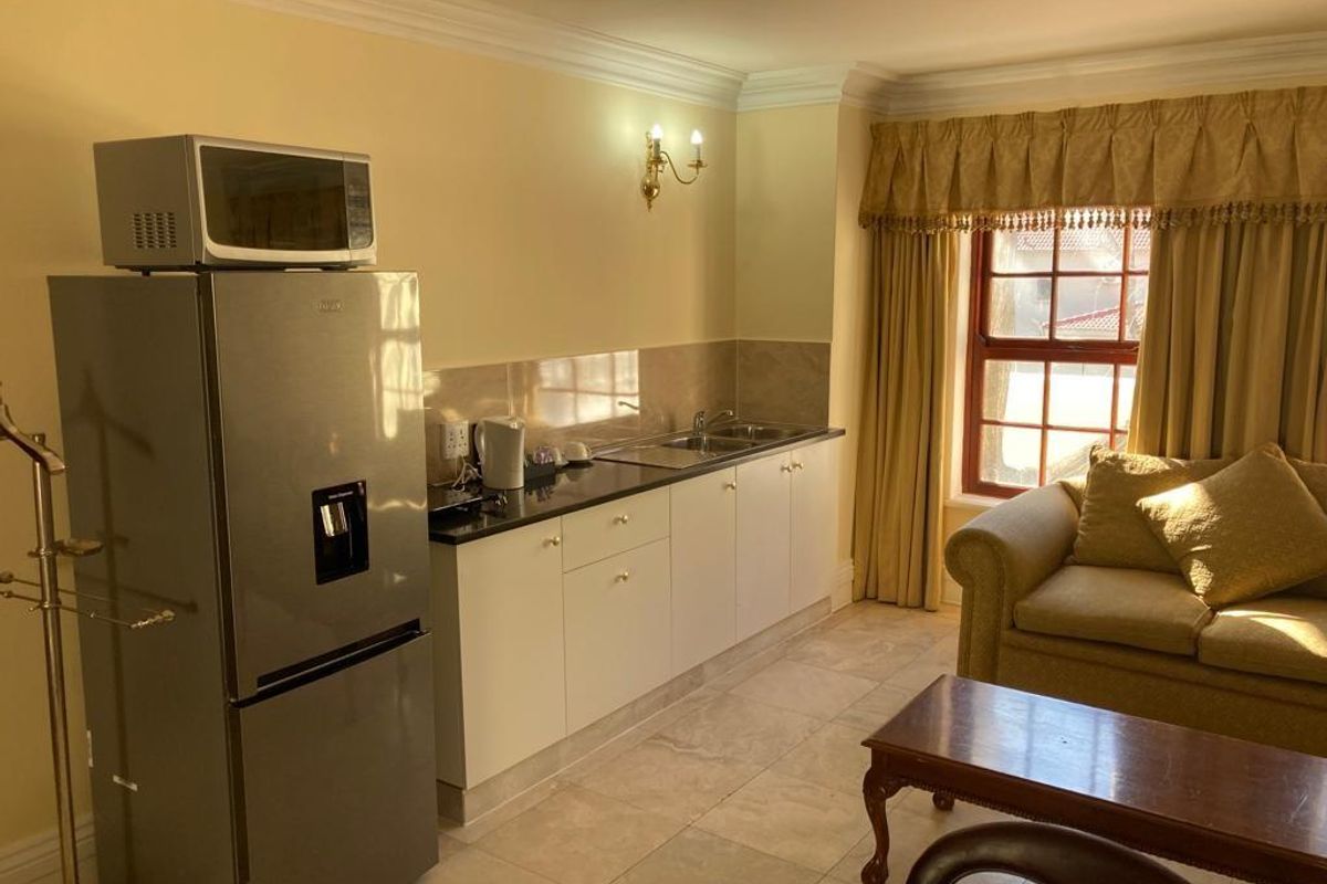 Luxury Open-Plan Studio Apartment with Spacious Balcony (108) - Photo 5
