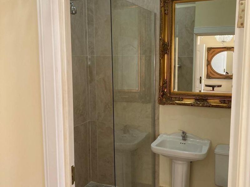Modern Fully Furnished Studio - Luxury and Convenience Combined (112) - Photo 8