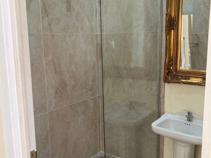 Modern Fully Furnished Studio - Luxury and Convenience Combined (112) - Photo 7