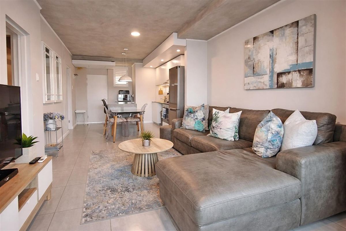 Available immediately! Beautifully Furnished 2-bed, 2-bath apartment to let in Sibaya Precinct - Photo 5