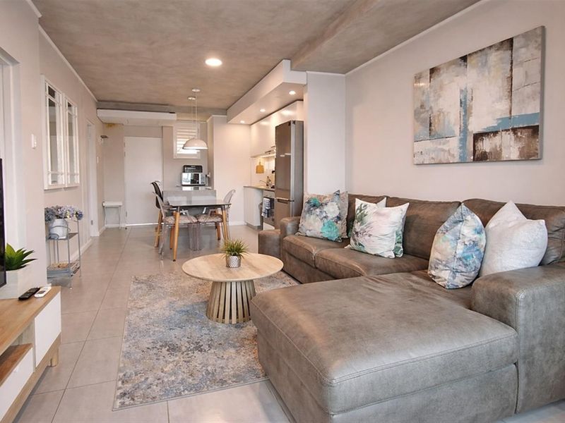 Available immediately! Beautifully Furnished 2-bed, 2-bath apartment to let in Sibaya Precinct - Photo 5