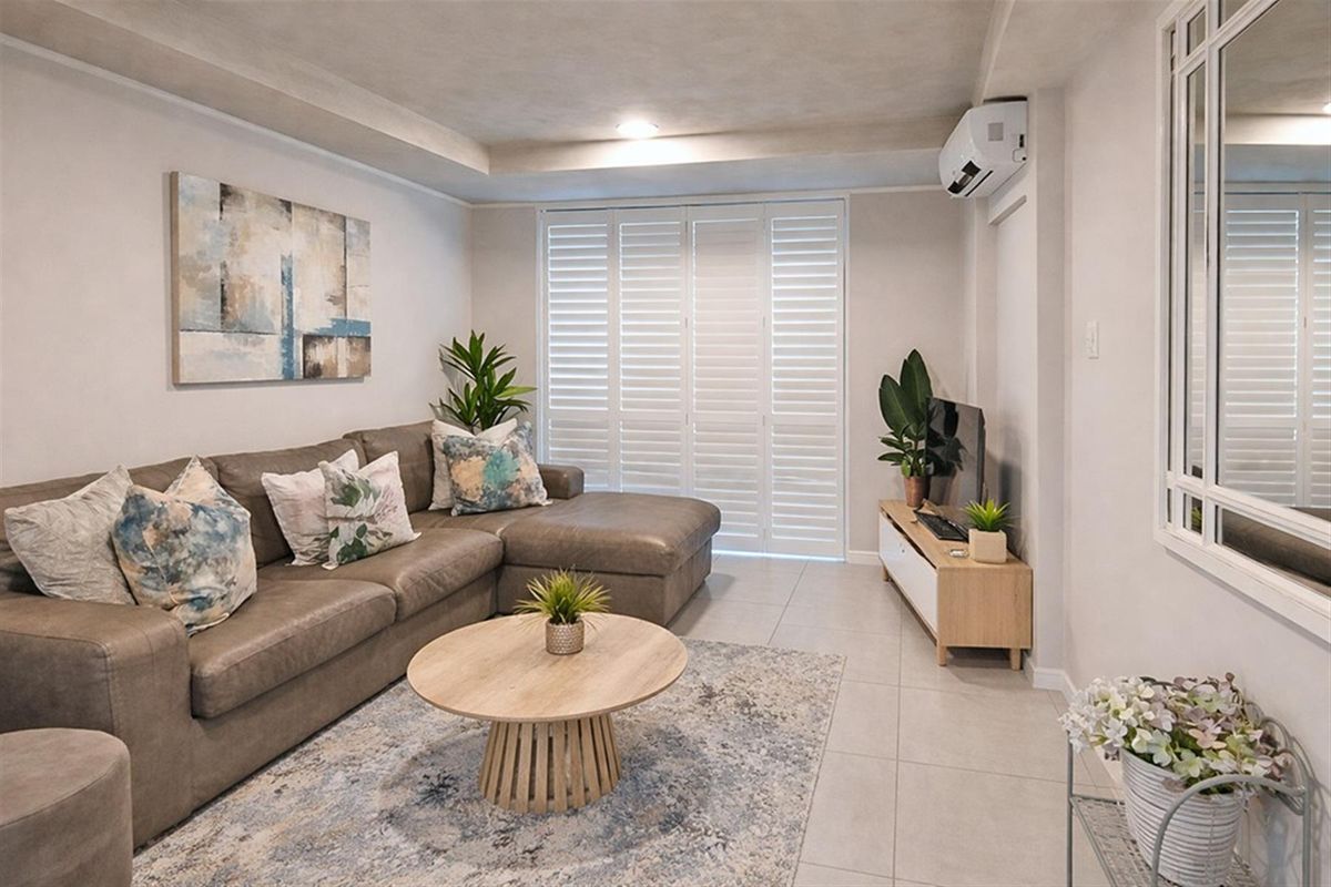 Available immediately! Beautifully Furnished 2-bed, 2-bath apartment to let in Sibaya Precinct - Photo 3