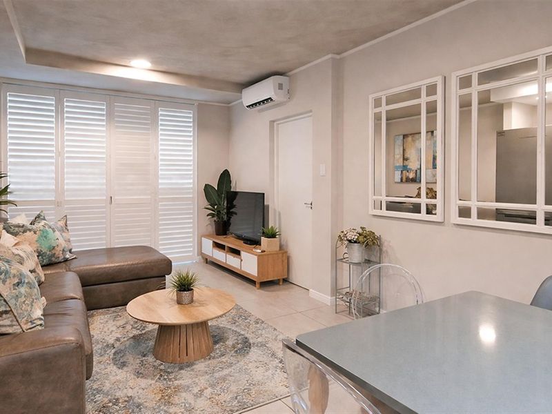 Available immediately! Beautifully Furnished 2-bed, 2-bath apartment to let in Sibaya Precinct - Photo 4
