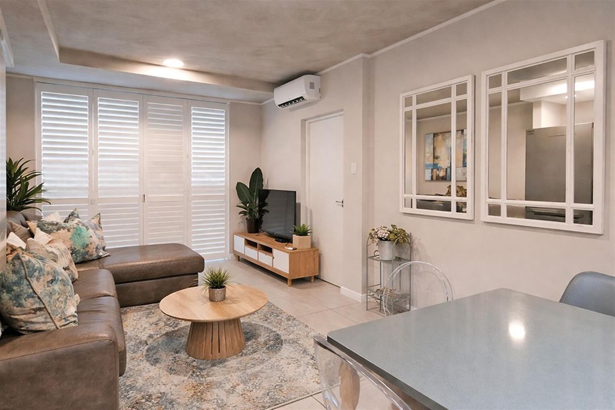 Available immediately! Beautifully Furnished 2-bed, 2-bath apartment to let in Sibaya Precinct - Photo 4